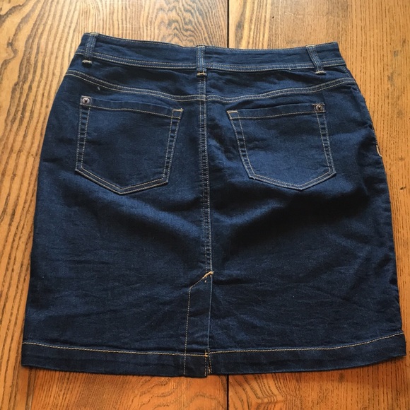 BNWOT G. H. Bass & Co. Denim skirt - Picture 10 of 12